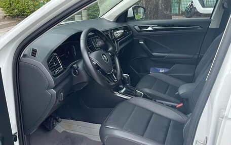 Volkswagen T-Roc I, 2020 год, 2 250 000 рублей, 5 фотография