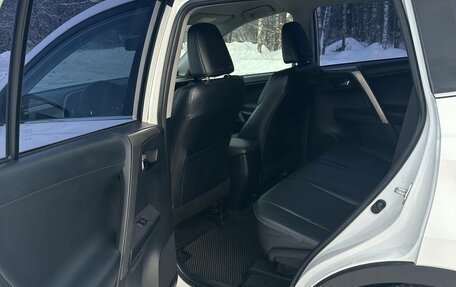 Toyota RAV4, 2013 год, 2 000 000 рублей, 9 фотография