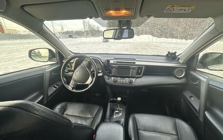 Toyota RAV4, 2013 год, 2 000 000 рублей, 12 фотография