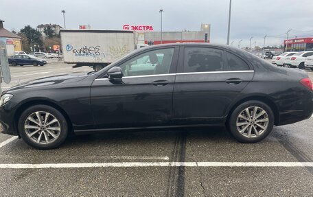 Mercedes-Benz E-Класс, 2018 год, 2 200 000 рублей, 2 фотография