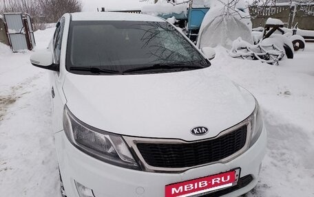 KIA Rio III рестайлинг, 2012 год, 850 000 рублей, 5 фотография