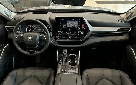 Toyota Highlander, 2025 год, 6 190 000 рублей, 18 фотография