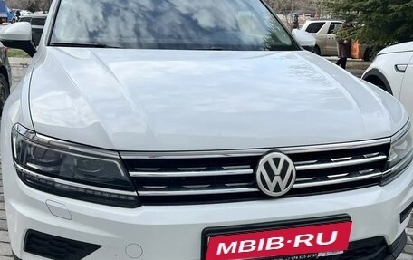 Volkswagen Tiguan II, 2017 год, 2 350 000 рублей, 1 фотография