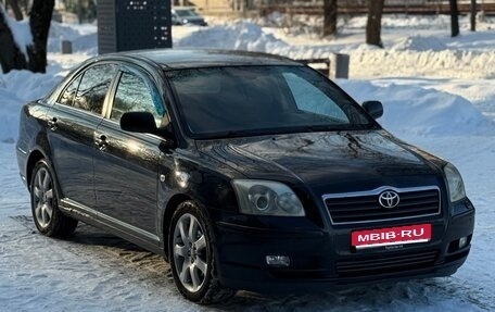 Toyota Avensis III рестайлинг, 2005 год, 700 000 рублей, 1 фотография