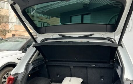 Volkswagen Tiguan II, 2017 год, 2 350 000 рублей, 13 фотография