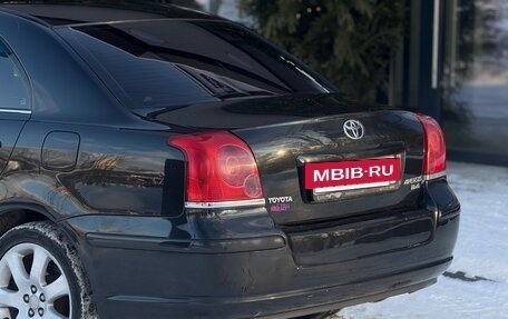 Toyota Avensis III рестайлинг, 2005 год, 700 000 рублей, 5 фотография