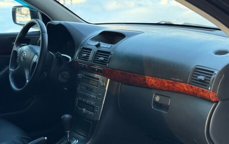 Toyota Avensis III рестайлинг, 2005 год, 700 000 рублей, 9 фотография