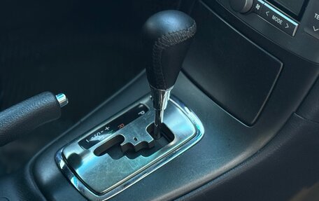 Toyota Avensis III рестайлинг, 2005 год, 700 000 рублей, 10 фотография