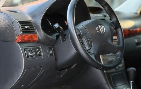 Toyota Avensis III рестайлинг, 2005 год, 700 000 рублей, 15 фотография