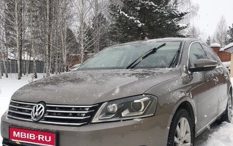Volkswagen Passat B7, 2011 год, 1 350 000 рублей, 1 фотография