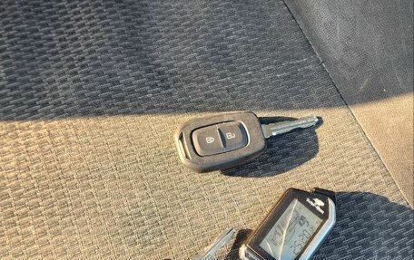 Renault Logan II, 2020 год, 592 000 рублей, 18 фотография