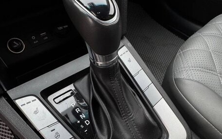 Hyundai Elantra VI рестайлинг, 2019 год, 1 500 000 рублей, 8 фотография