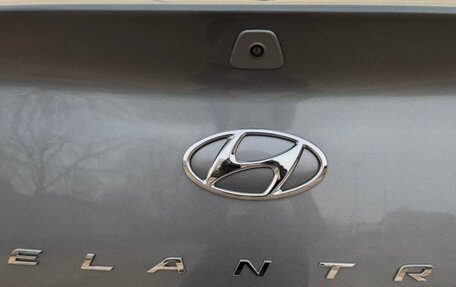 Hyundai Elantra VI рестайлинг, 2019 год, 1 500 000 рублей, 6 фотография