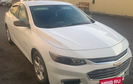 Chevrolet Malibu IX, 2018 год, 1 500 000 рублей, 4 фотография