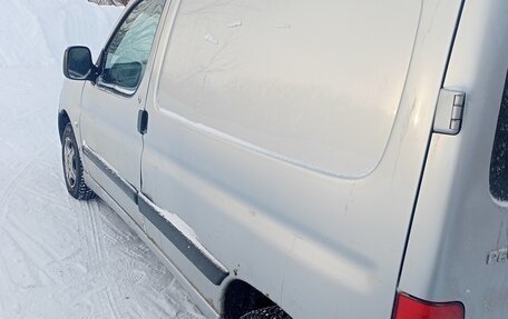 Peugeot Partner II рестайлинг 2, 2011 год, 400 000 рублей, 6 фотография