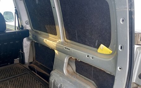 Peugeot Partner II рестайлинг 2, 2011 год, 400 000 рублей, 8 фотография