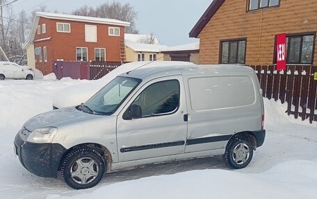 Peugeot Partner II рестайлинг 2, 2011 год, 400 000 рублей, 3 фотография