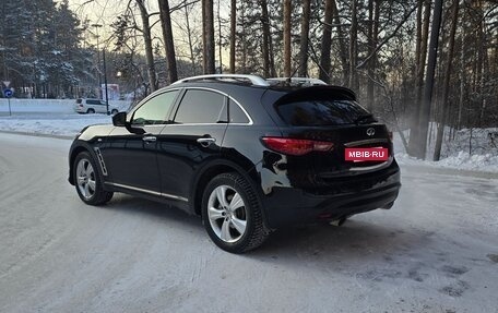 Infiniti FX II, 2010 год, 1 700 000 рублей, 4 фотография