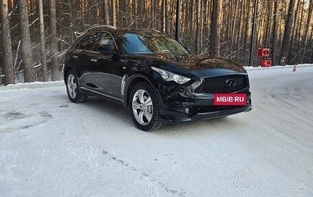 Infiniti FX II, 2010 год, 1 700 000 рублей, 2 фотография