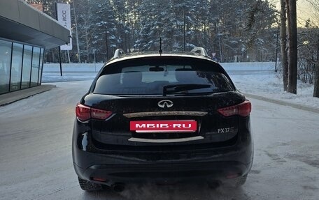 Infiniti FX II, 2010 год, 1 700 000 рублей, 5 фотография