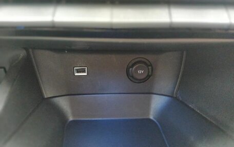 Peugeot 3008 II, 2019 год, 1 649 000 рублей, 20 фотография