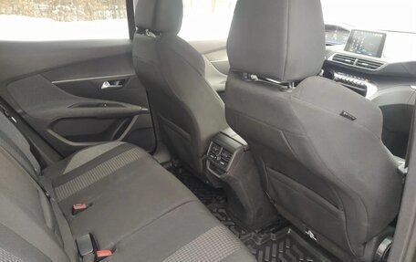 Peugeot 3008 II, 2019 год, 1 649 000 рублей, 24 фотография