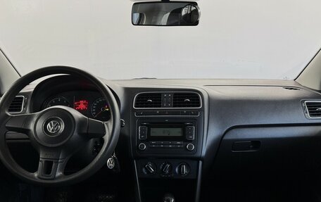 Volkswagen Polo VI (EU Market), 2011 год, 850 000 рублей, 5 фотография