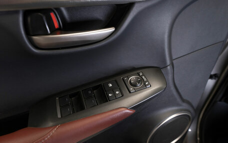 Lexus NX I, 2017 год, 3 100 000 рублей, 14 фотография