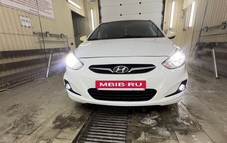 Hyundai Solaris II рестайлинг, 2013 год, 795 000 рублей, 19 фотография