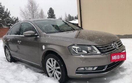Volkswagen Passat B7, 2011 год, 1 350 000 рублей, 2 фотография