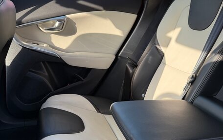 Volvo V40 Cross Country I, 2017 год, 2 000 000 рублей, 10 фотография