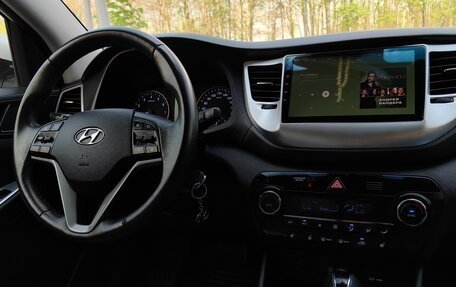 Hyundai Tucson III, 2018 год, 2 290 000 рублей, 21 фотография