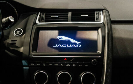 Jaguar E-Pace, 2018 год, 2 750 000 рублей, 12 фотография
