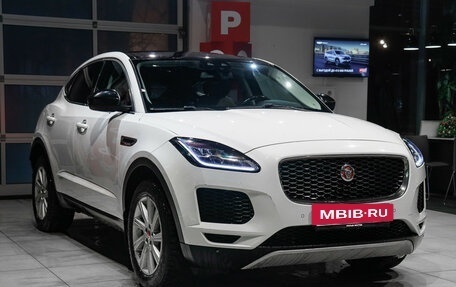 Jaguar E-Pace, 2018 год, 2 750 000 рублей, 3 фотография