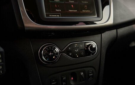 Renault Logan II, 2018 год, 1 048 000 рублей, 10 фотография