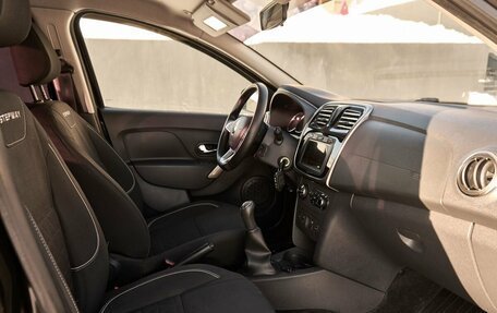 Renault Logan II, 2018 год, 1 048 000 рублей, 6 фотография