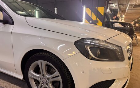 Mercedes-Benz A-Класс, 2015 год, 1 470 000 рублей, 2 фотография