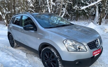 Nissan Qashqai, 2009 год, 815 000 рублей, 2 фотография