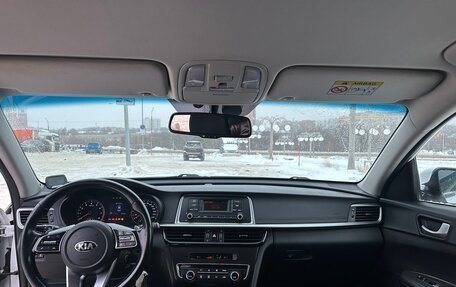 KIA Optima IV, 2018 год, 2 300 000 рублей, 20 фотография