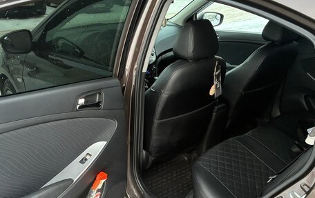 Hyundai Solaris II рестайлинг, 2015 год, 830 000 рублей, 13 фотография