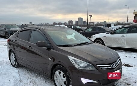 Hyundai Solaris II рестайлинг, 2015 год, 830 000 рублей, 5 фотография