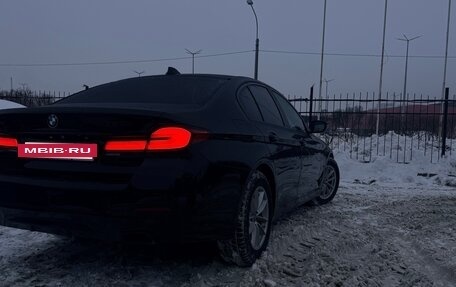 BMW 5 серия, 2019 год, 2 350 000 рублей, 3 фотография