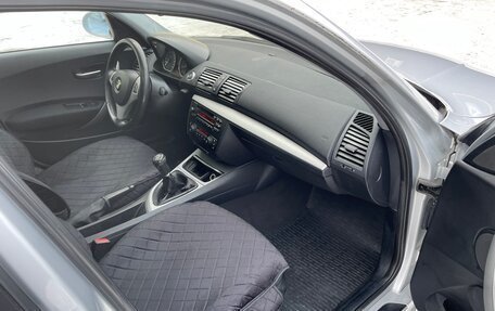 BMW 1 серия, 2004 год, 550 000 рублей, 9 фотография