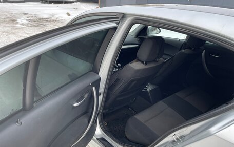 BMW 1 серия, 2004 год, 550 000 рублей, 7 фотография