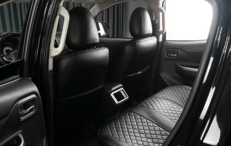 Mitsubishi L200 IV рестайлинг, 2019 год, 2 349 000 рублей, 11 фотография