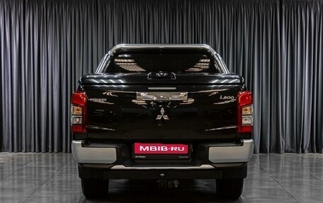 Mitsubishi L200 IV рестайлинг, 2019 год, 2 349 000 рублей, 4 фотография