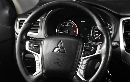 Mitsubishi L200 IV рестайлинг, 2019 год, 2 349 000 рублей, 19 фотография