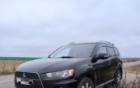 Mitsubishi Outlander III рестайлинг 3, 2009 год, 750 000 рублей, 1 фотография