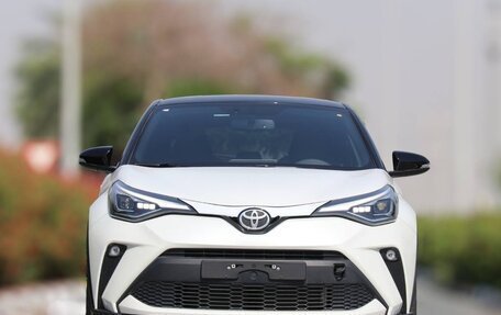 Toyota C-HR I рестайлинг, 2022 год, 2 150 334 рублей, 3 фотография