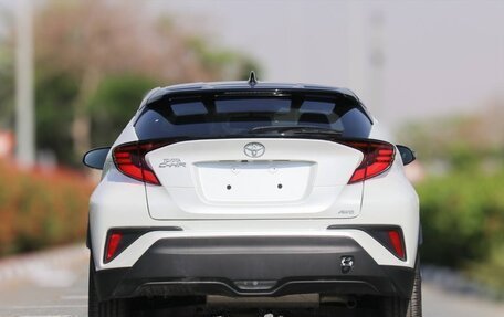 Toyota C-HR I рестайлинг, 2022 год, 2 150 334 рублей, 4 фотография